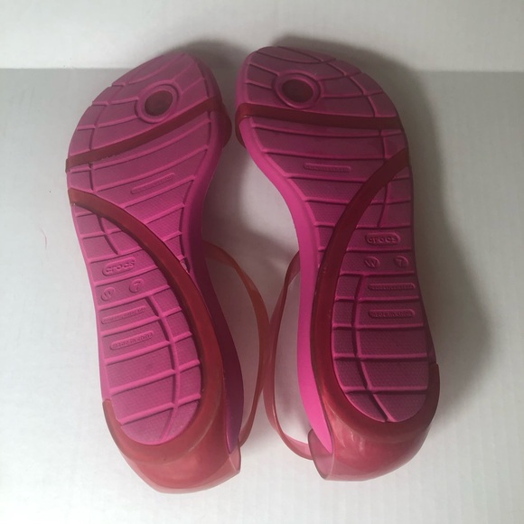 Crocs Flat Thong with Gold Studs Sandals. Size 7 - Picture 3 of 3